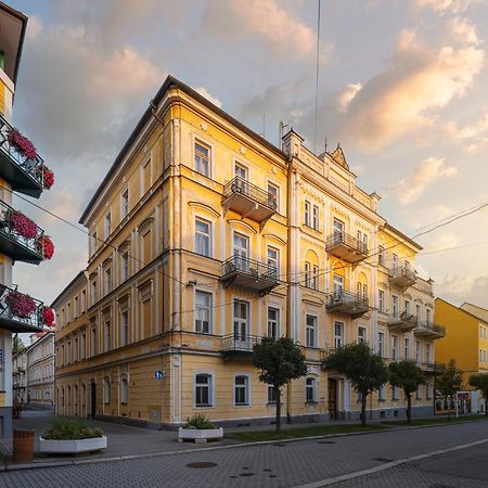 Otava - Vedlejsi Budova Frantiskovy Lazne Exterior photo